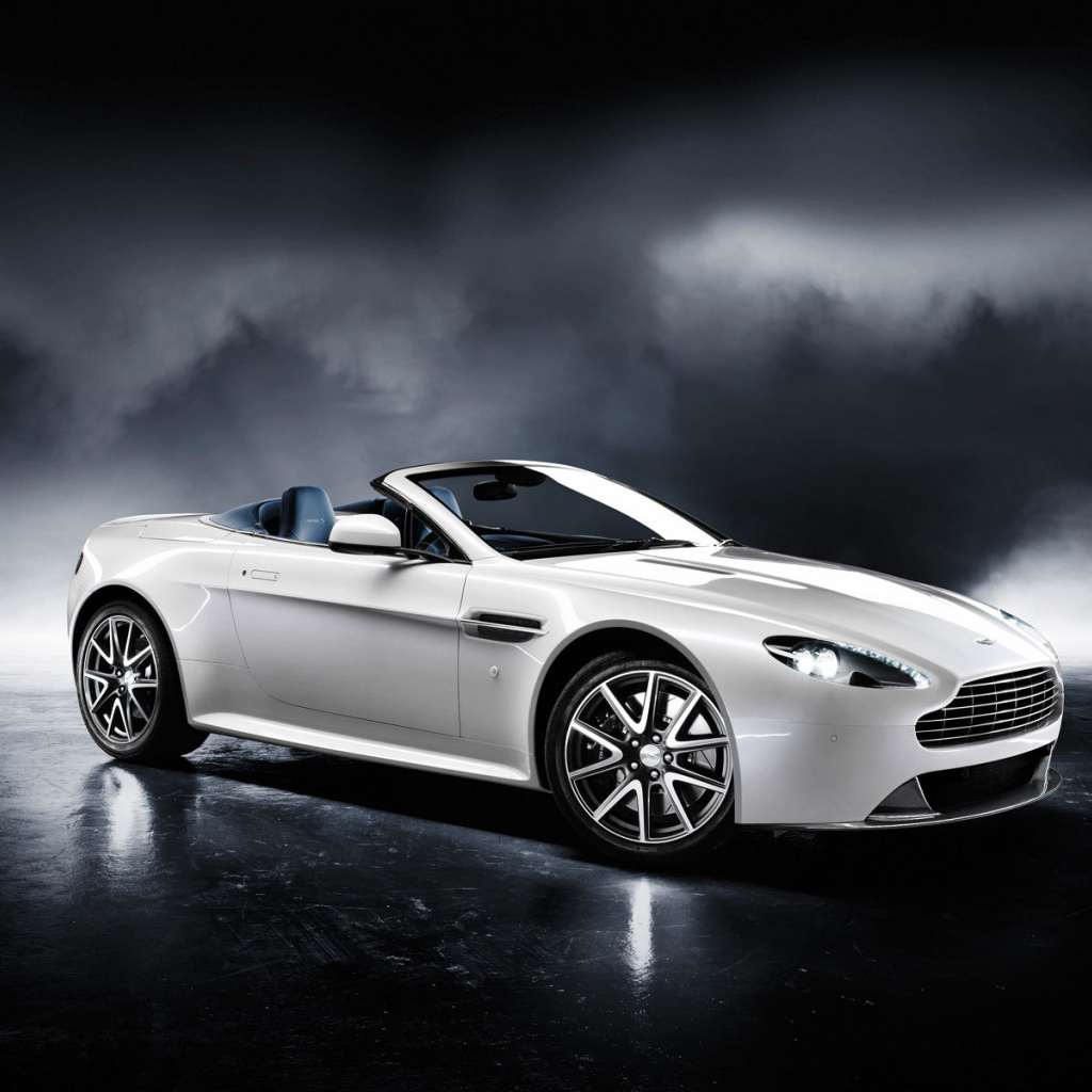 Надежная машина Aston Martin virage