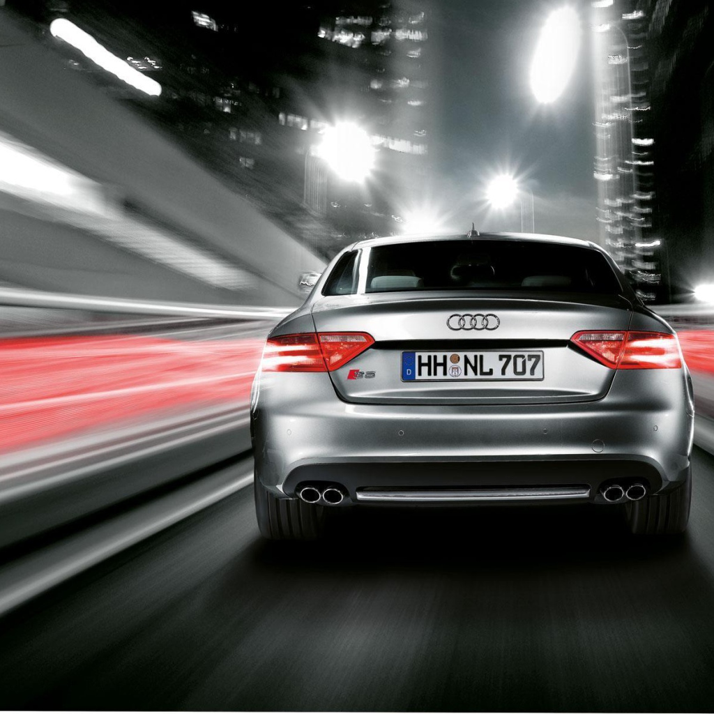 Красивый автомобиль Audi a5