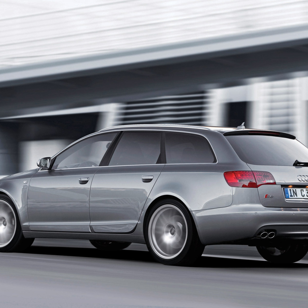 Красивый автомобиль Audi c5 в Москве