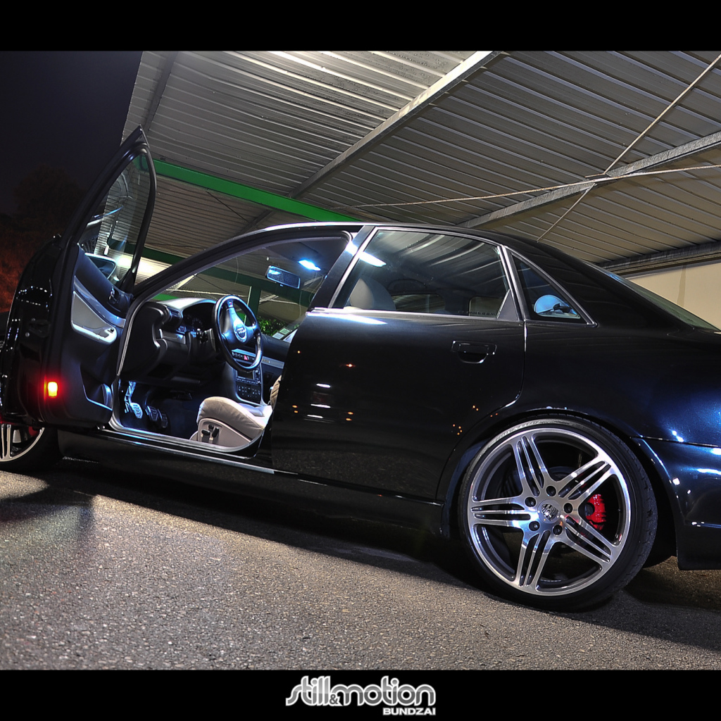 Автомобиль марки Audi модели b5