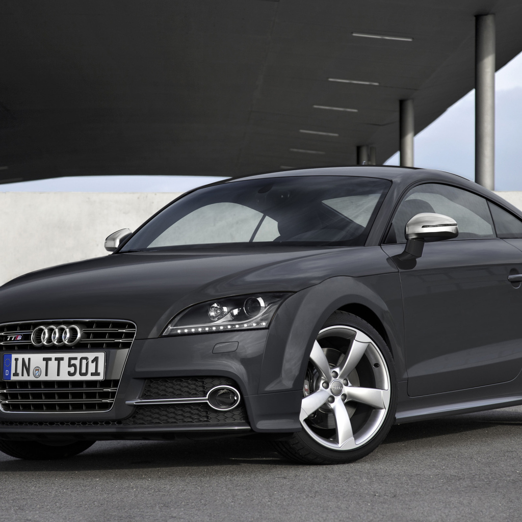 Новый автомобиль Audi TT 2014