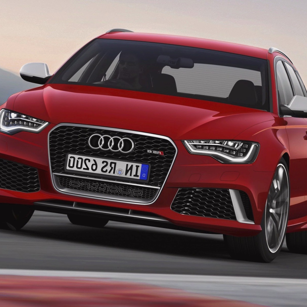 Фото автомобиля Audi RS Q3 2014 года