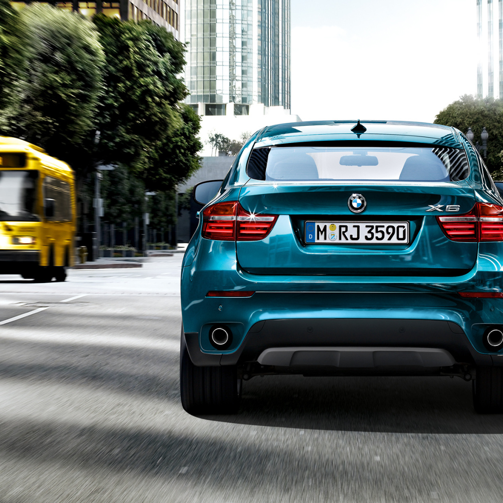 Надежный автомобиль BMW X6 2014 года