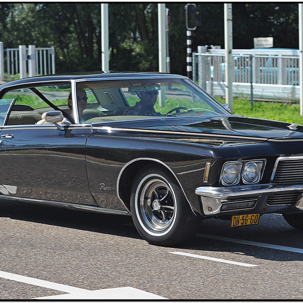 buick riviera 1971 в городе