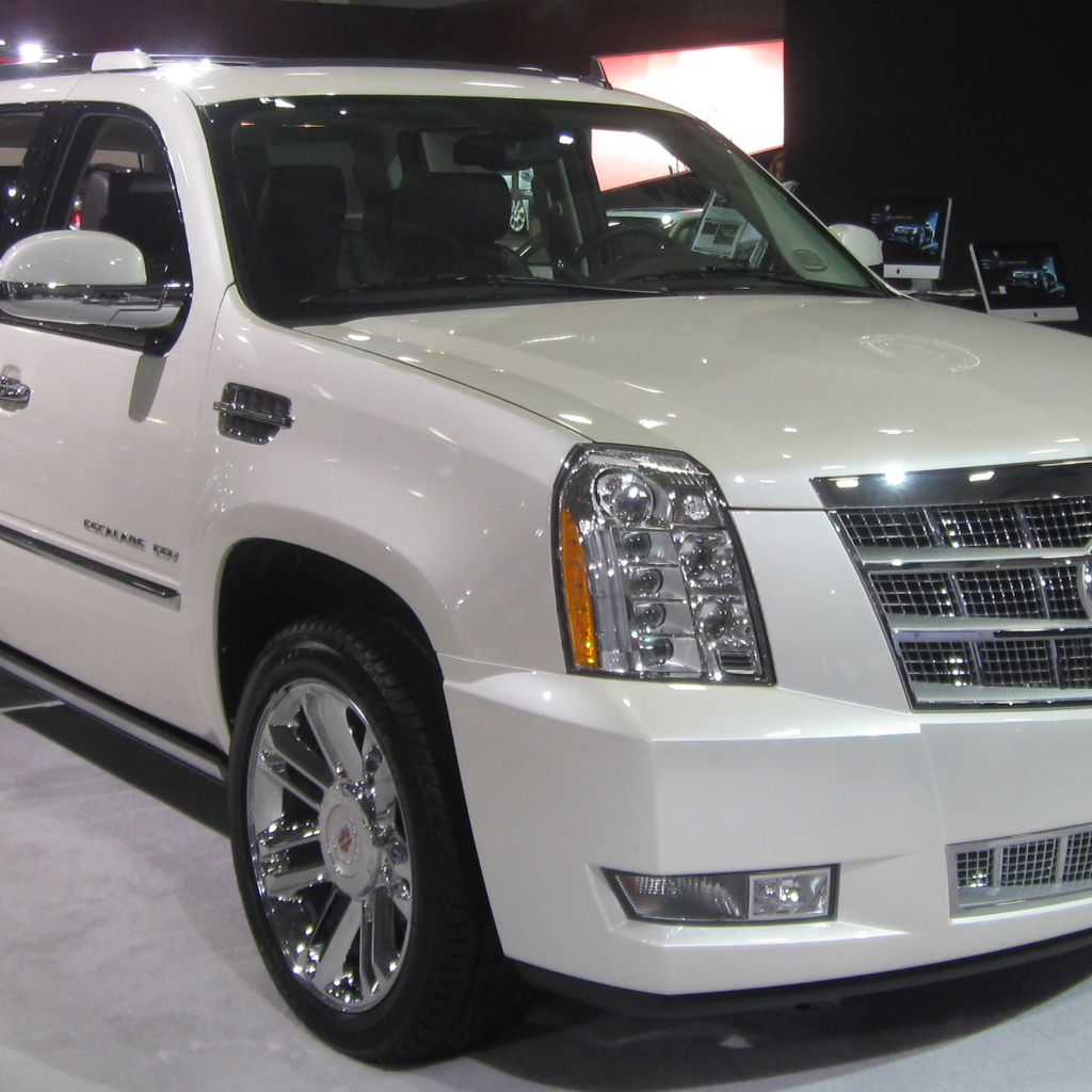 Великолепный Cadillac Escalade 2014