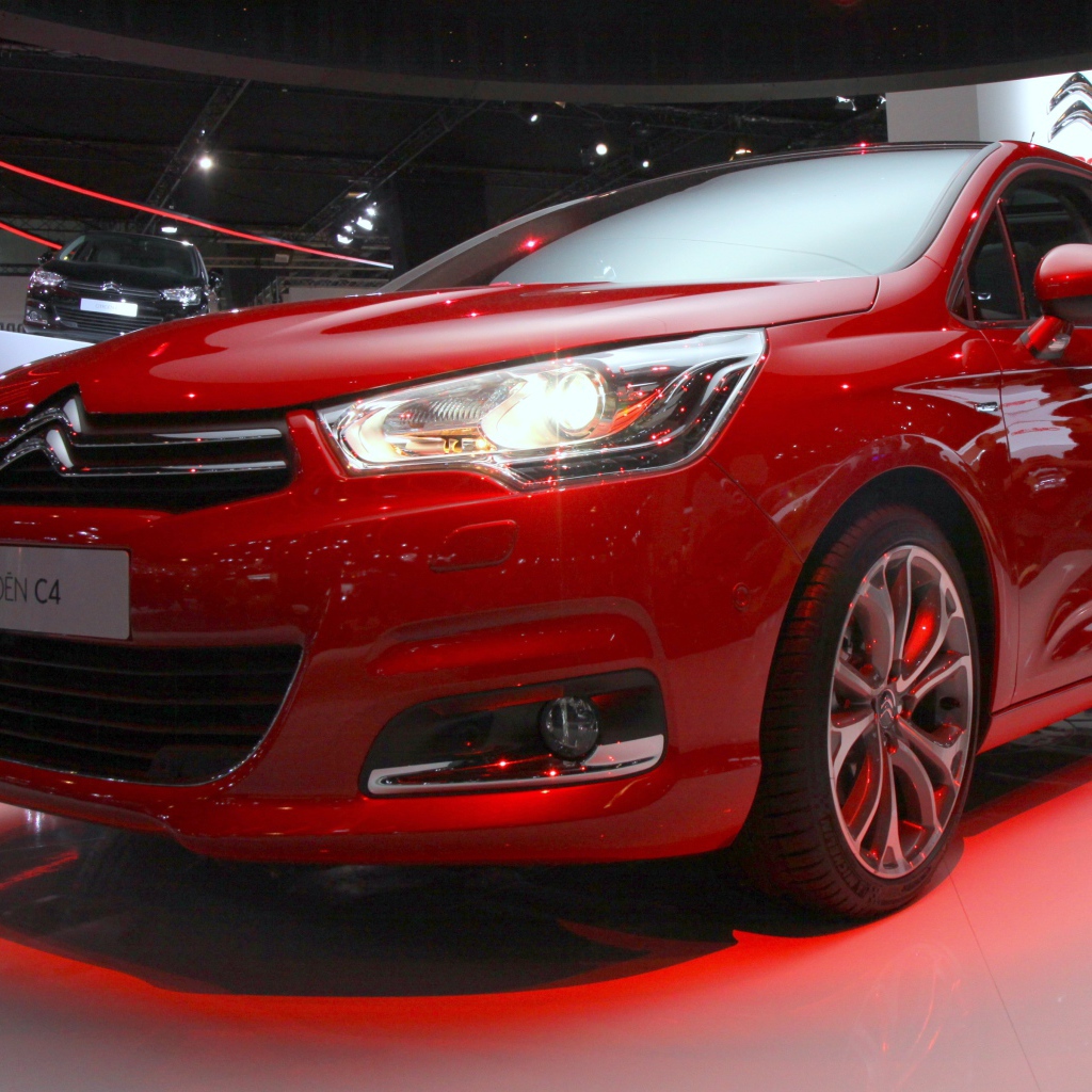 Премьера Citroen C4