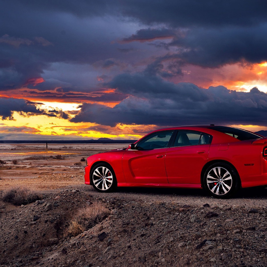 Dodge вечером у моря