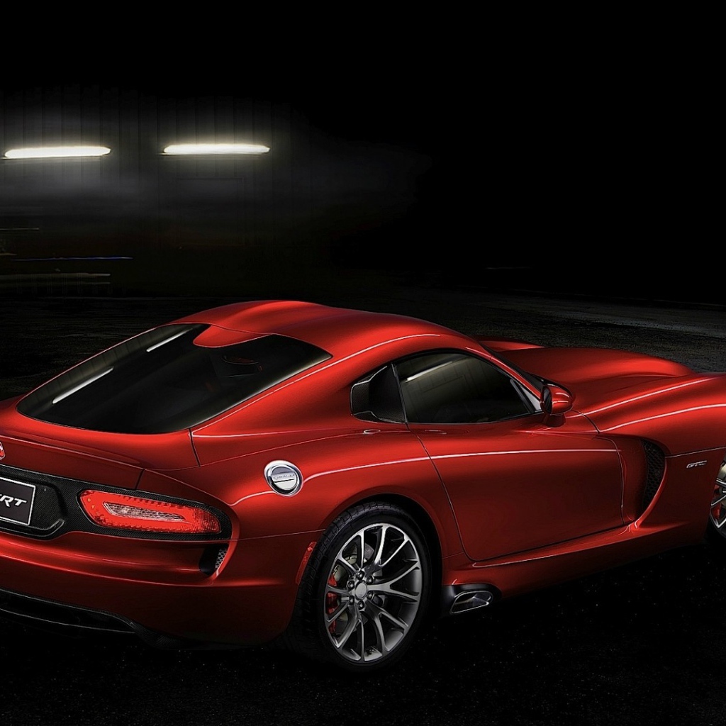 Автомобиль Додж красный