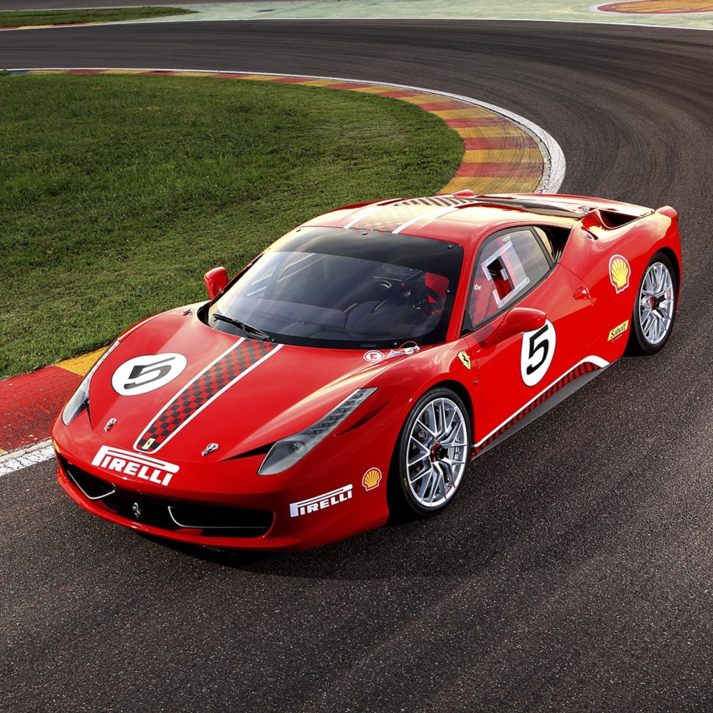 Автомобиль Ferrari 458 challenge