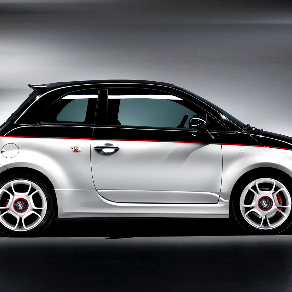 Новая машина Fiat 500