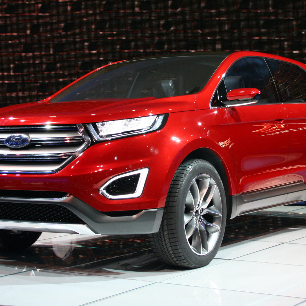 Красивый автомобиль Ford Edge 2014