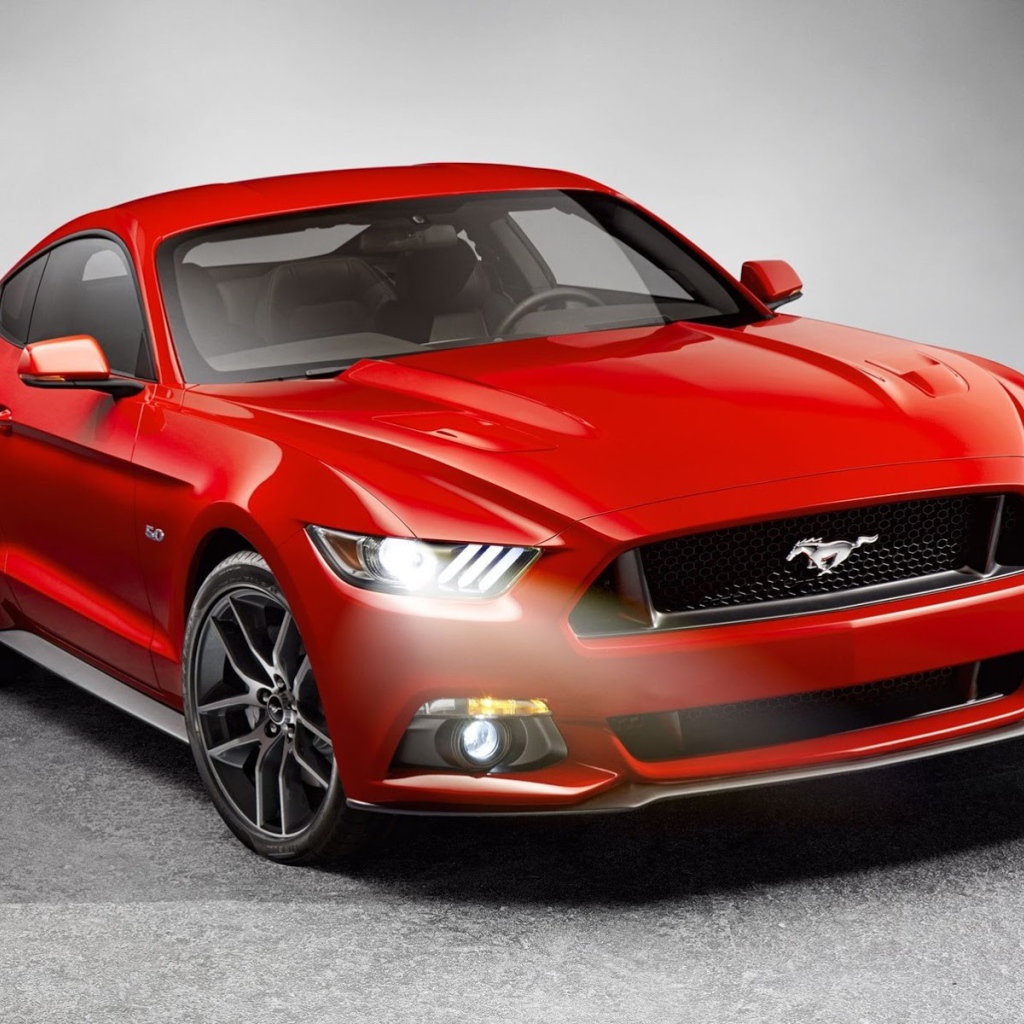 Надежный автомобиль Ford Mustang 2014 года