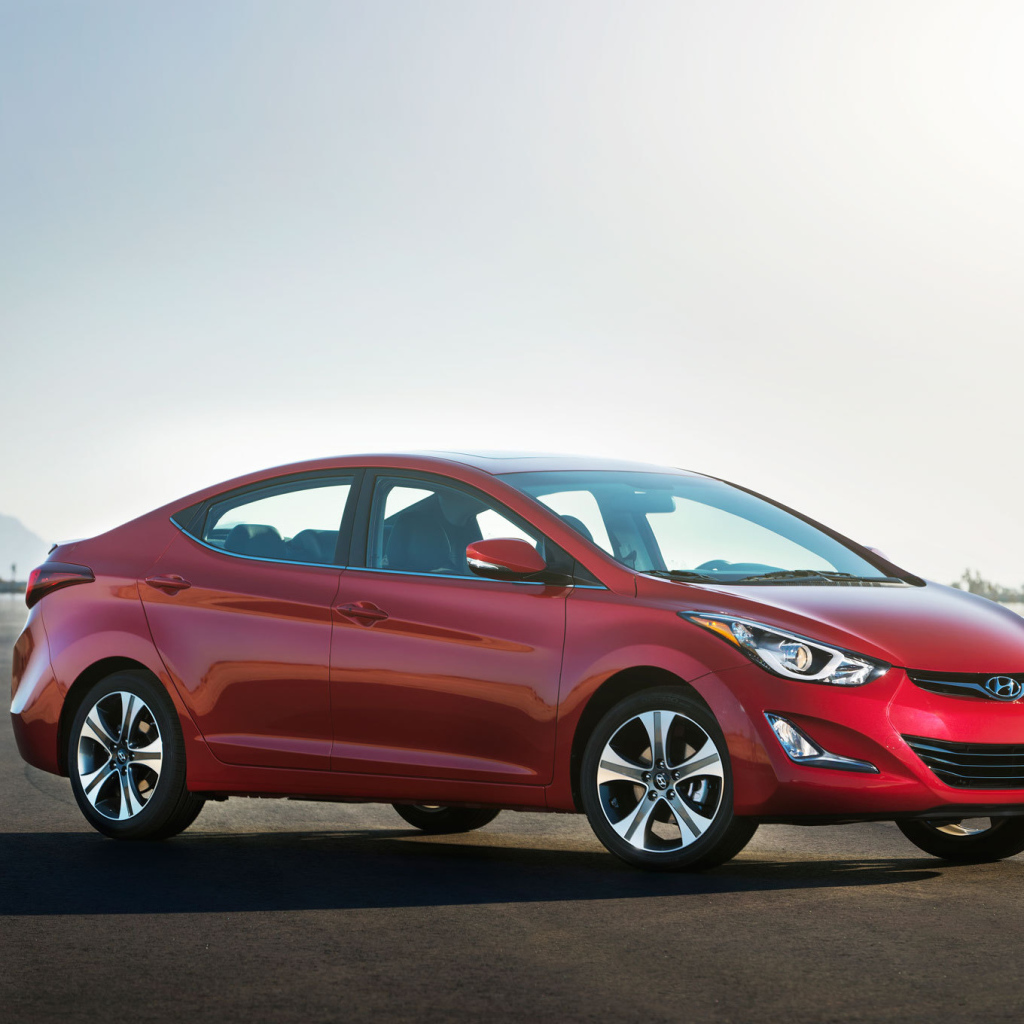 Автомобиль марки Hyundai модели Elantra 2014