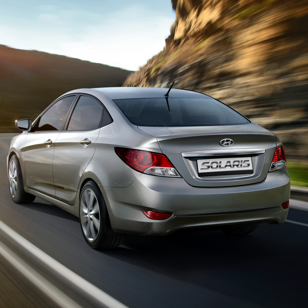 Автомобиль марки Hyundai модели Solaris