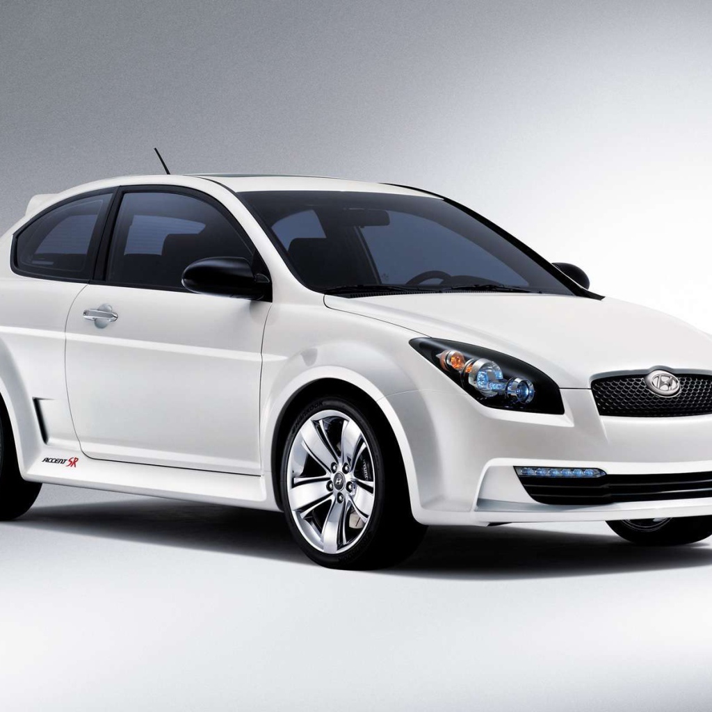 Автомобиль марки Hyundai модели Accent