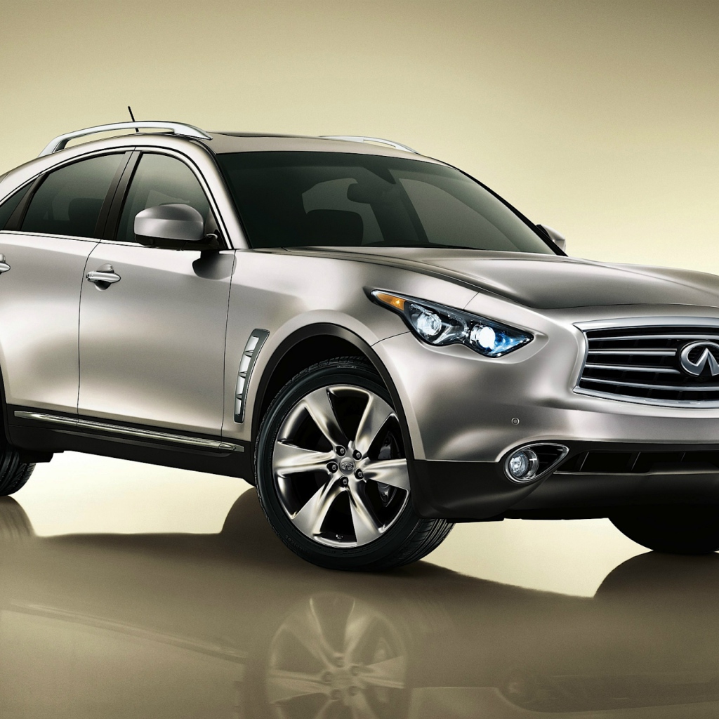 Серый Infiniti FX35