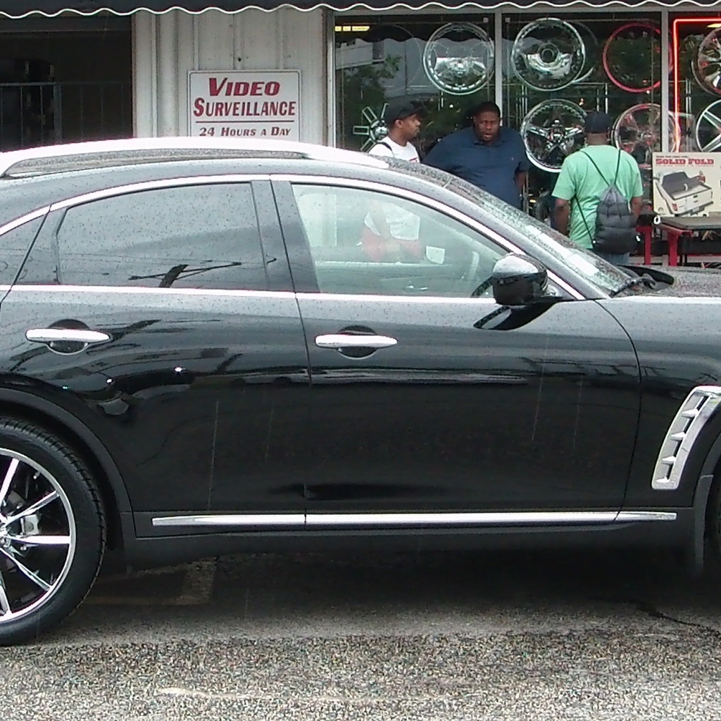 Infiniti FX35 в городе