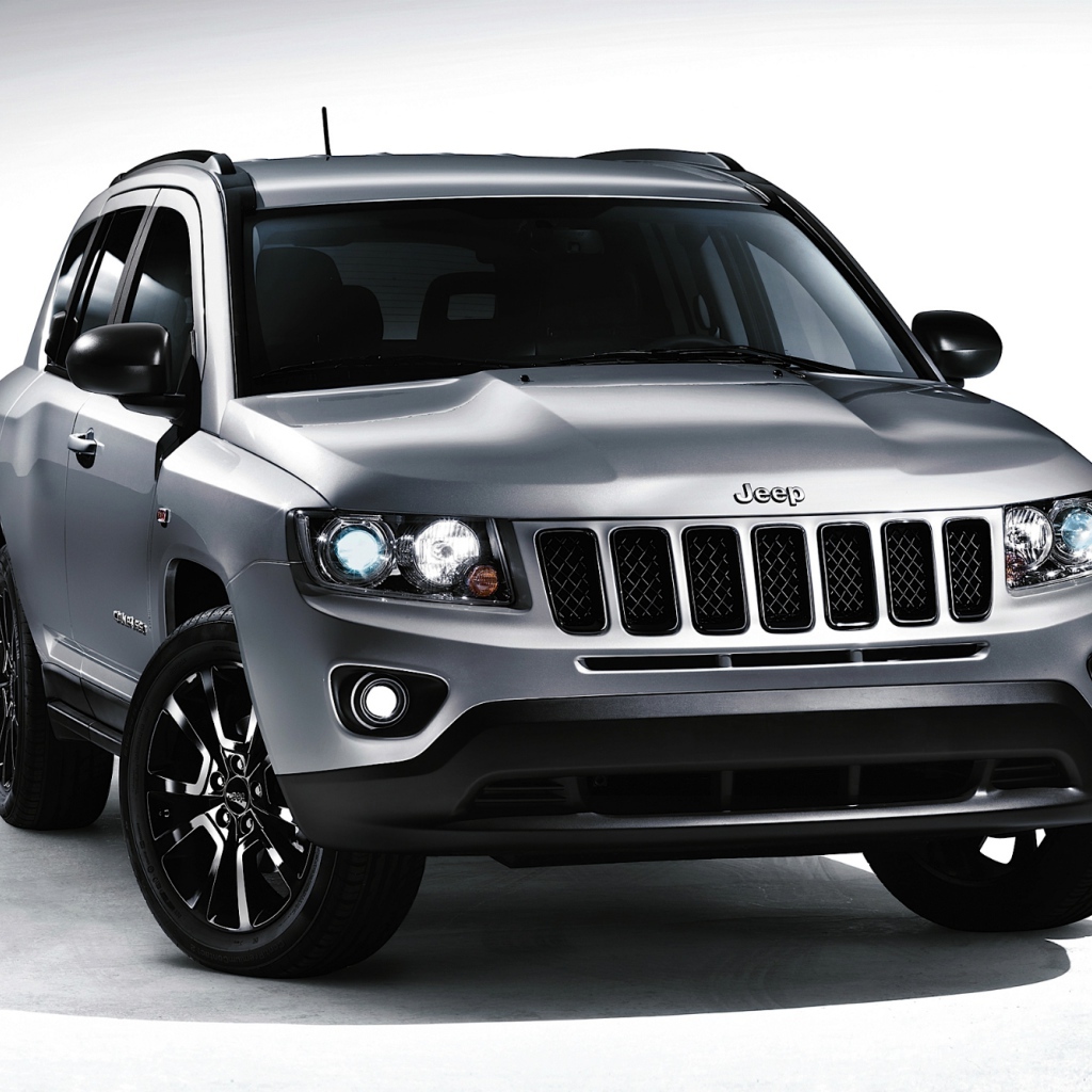 Серый Jeep Compass