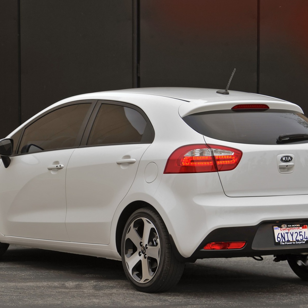 Надежная машина Kia  Rio