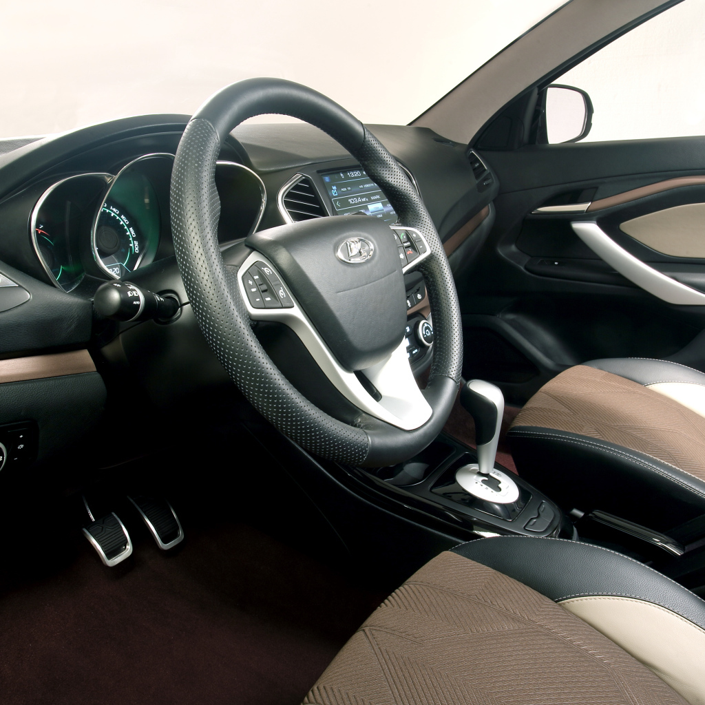 В салоне новой Лады Веста