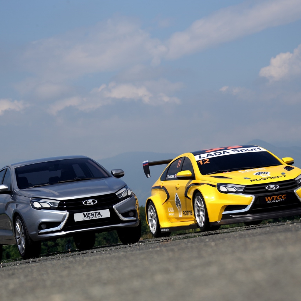 Две модели Лада Веста