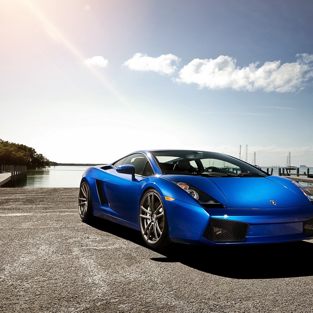 Синий Lamborghini Gallardo LP560 4