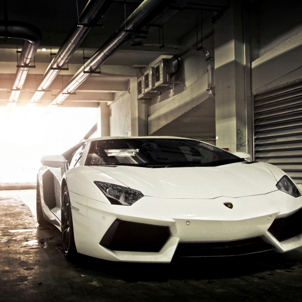 Последняя модель Lamborghini aventador