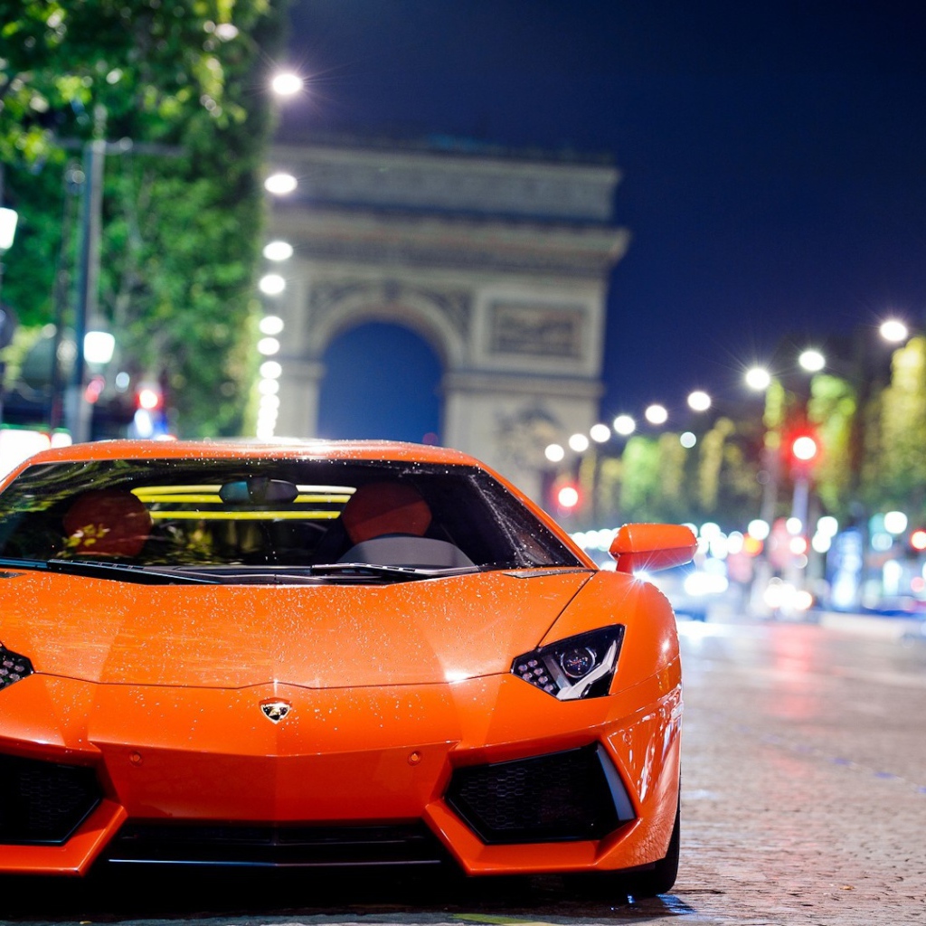 Оранжевый Lamborghini aventador