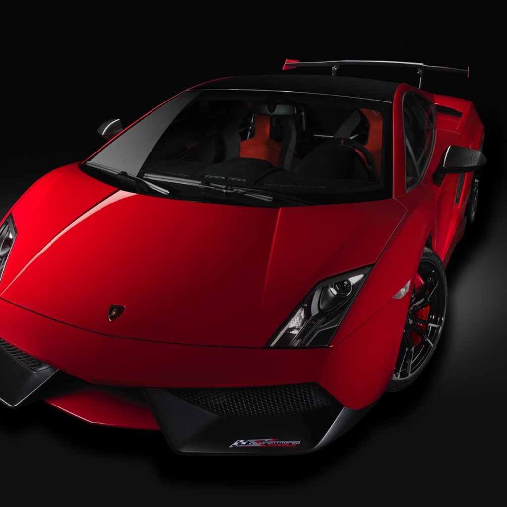 Красный Lamborghini gallardo super