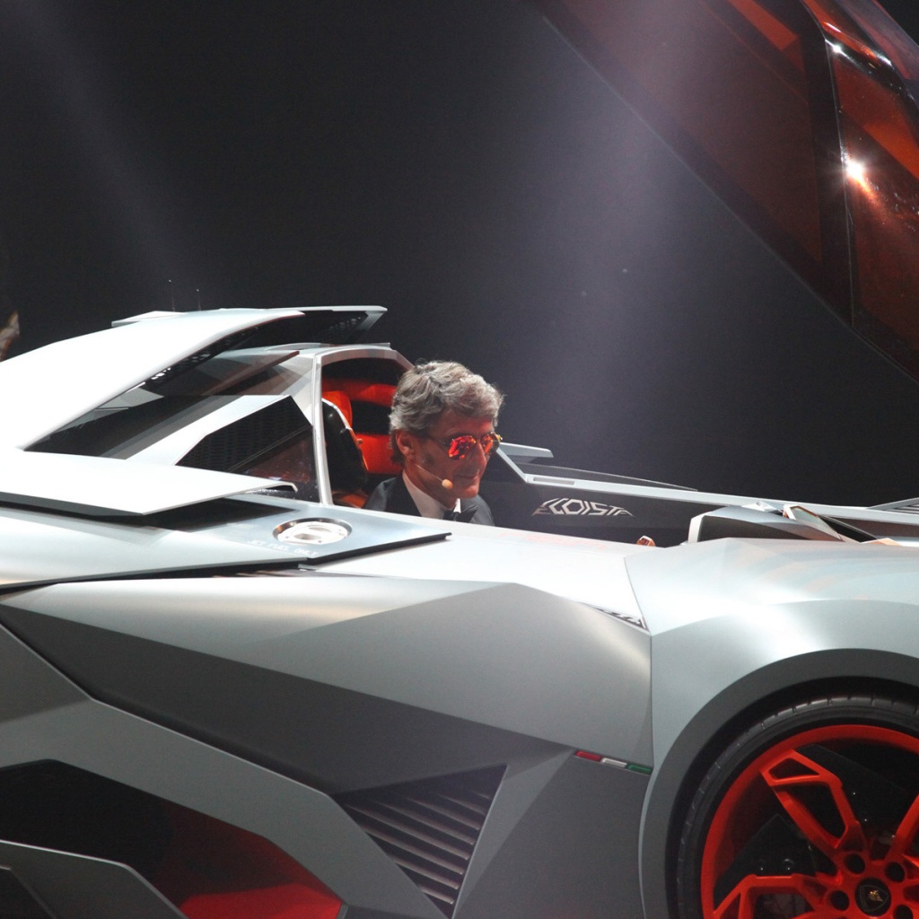 Надежный автомобиль Lamborghini Egoista
