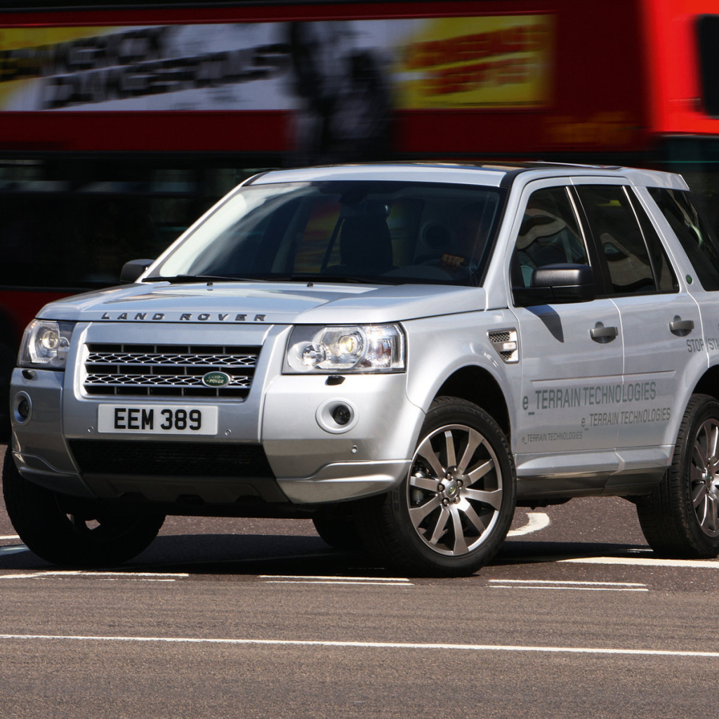  Надежный автомобиль Land Rover Freelander 2