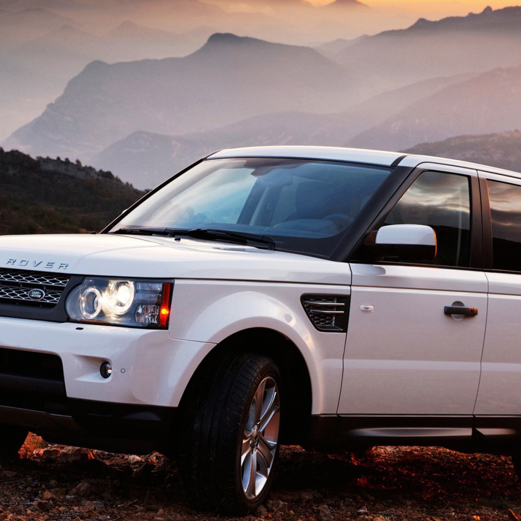 Белый Range Rover