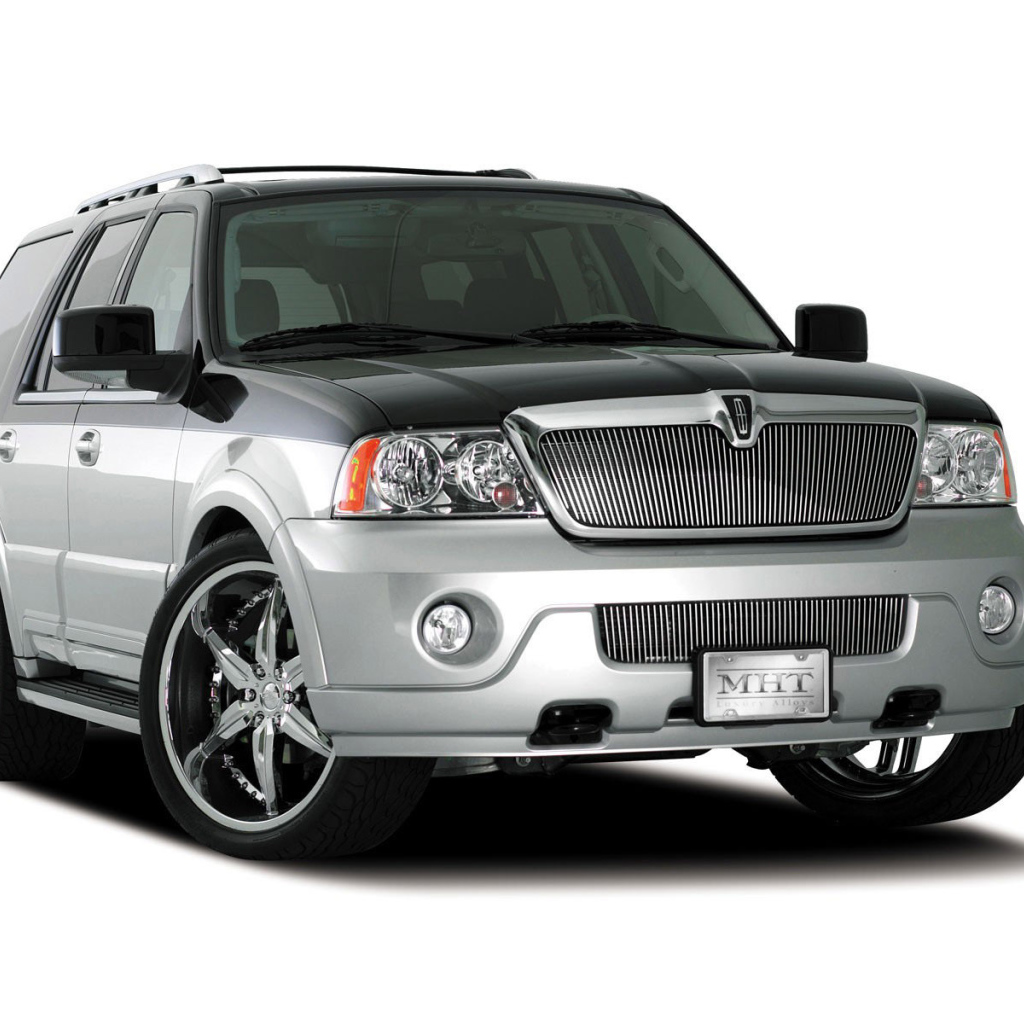 Красивый автомобиль Lincoln Navigator