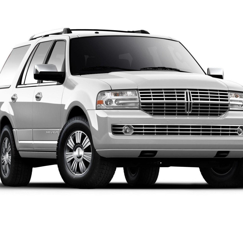 Новый автомобиль Lincoln Navigator 2014