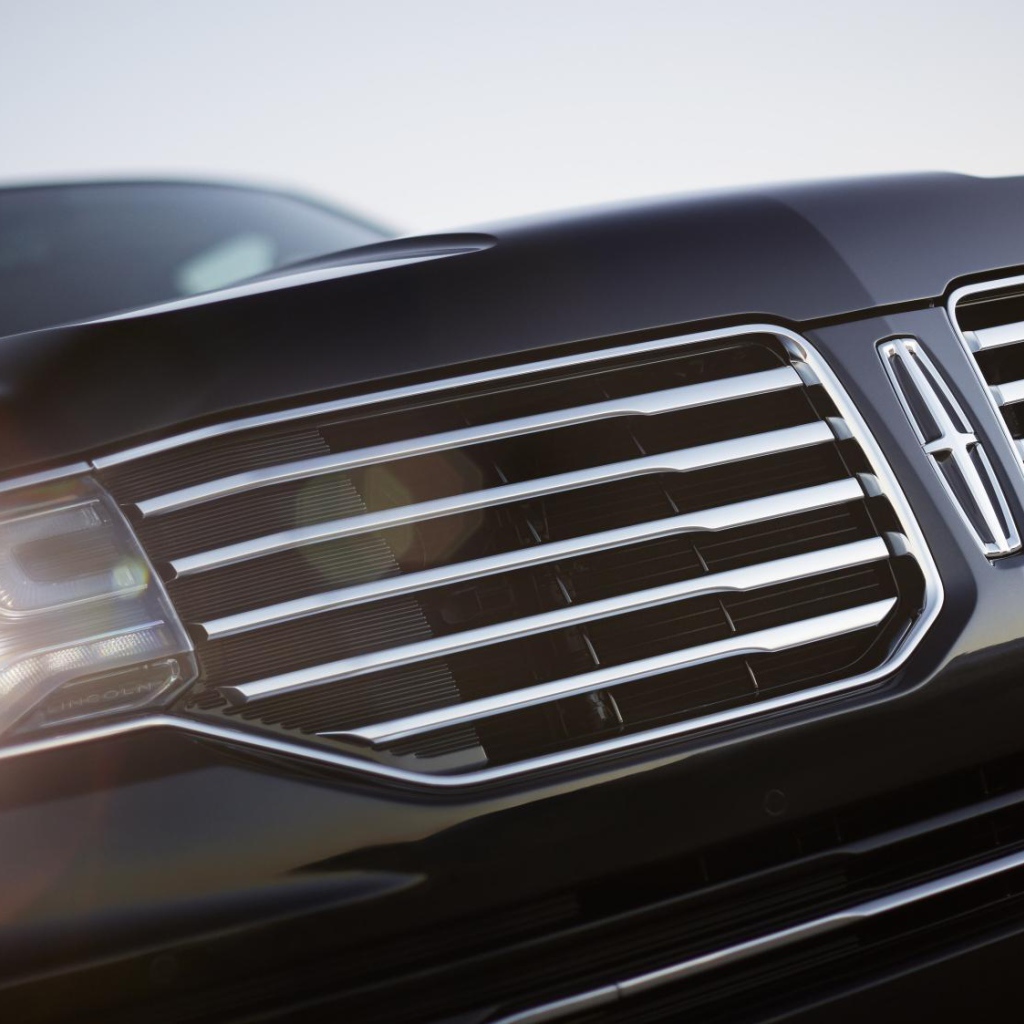 Новый автомобиль Lincoln Navigator 2015