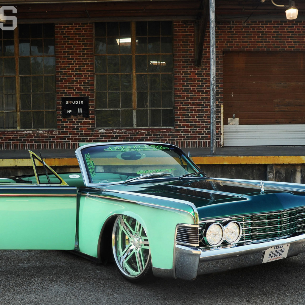 Фото автомобиля Lincoln Continental