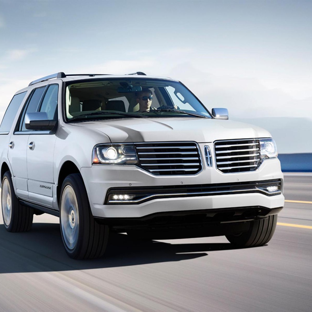 Тест драйв автомобиля Lincoln Navigator 2015