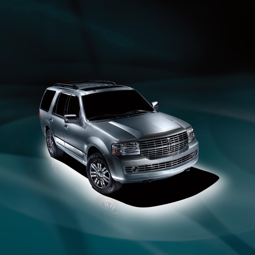 Надежная машина Lincoln Navigator 2014