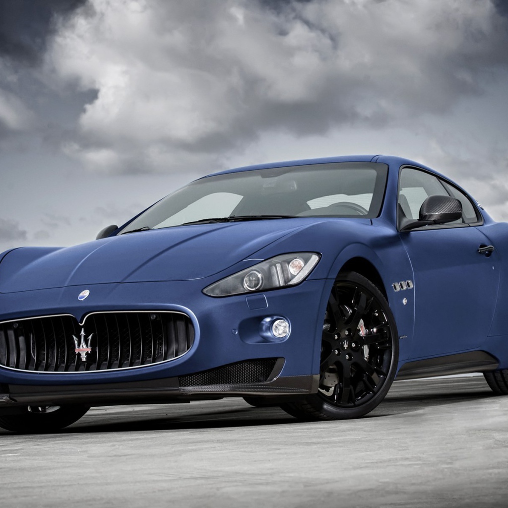Надежная машина Maserati Granturismo