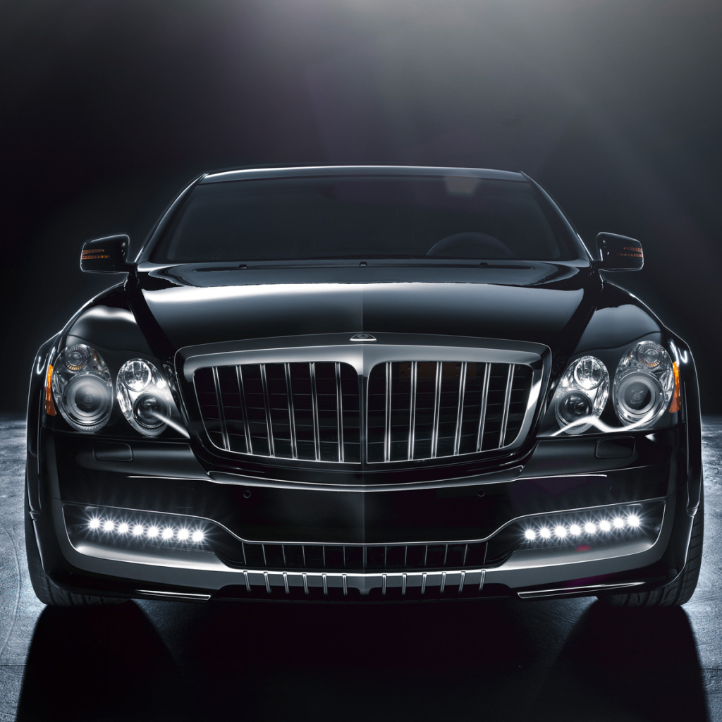 Красивый автомобиль Maybach  2014 в Москве