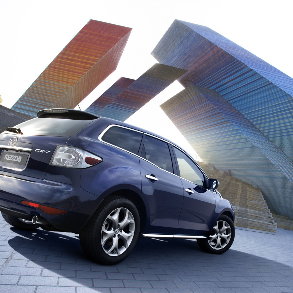 Дизайн автомобиля Mazda CX 7