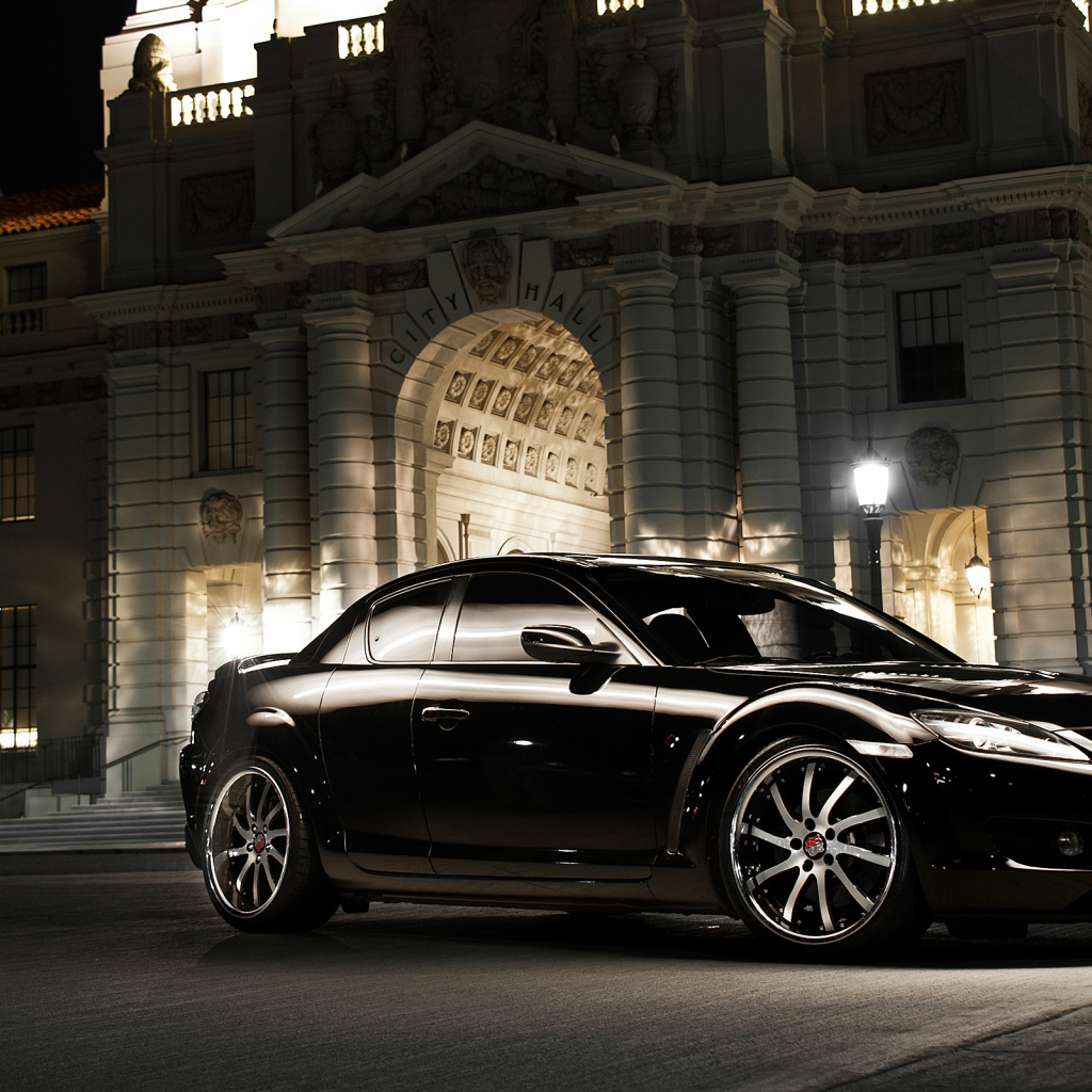 Надежный автомобиль Mazda RX 8