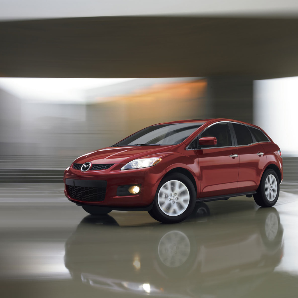 Новая машина Mazda CX 7