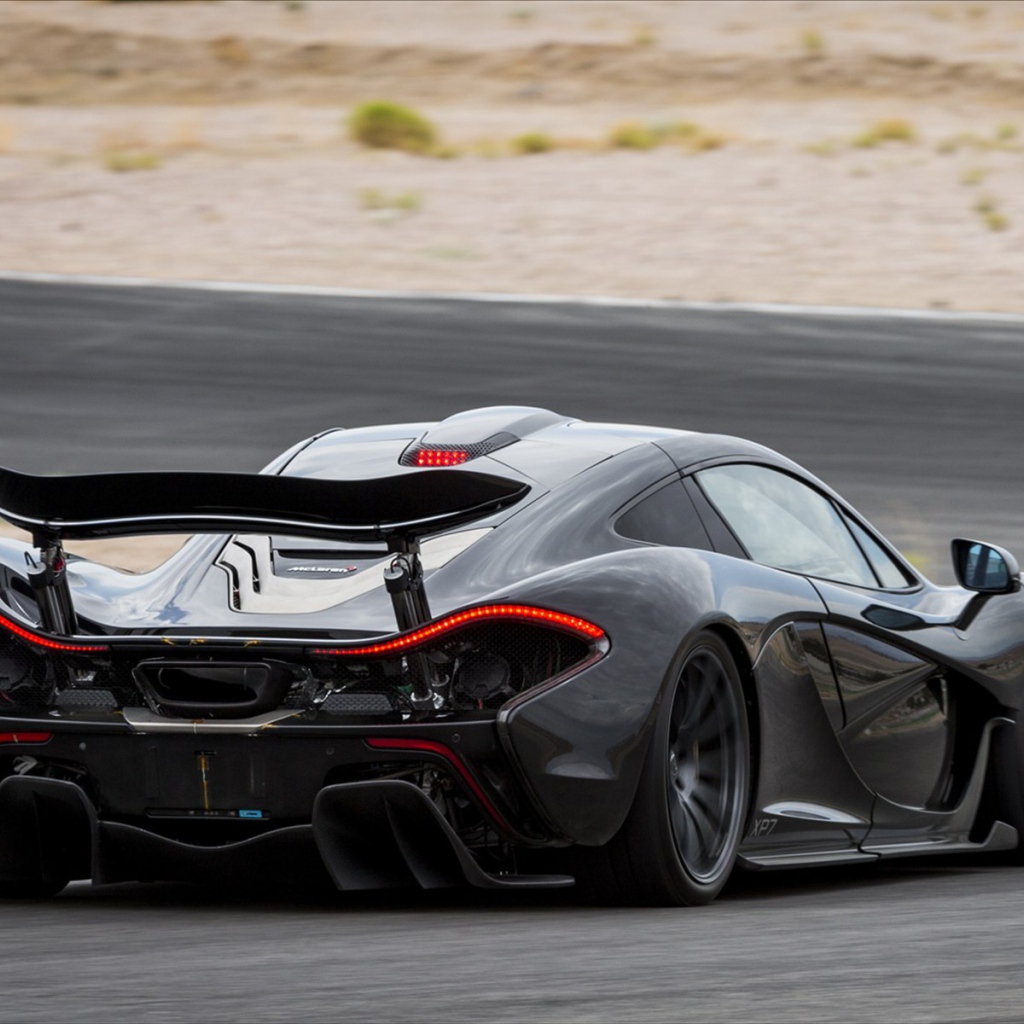 Красивый автомобиль McLaren P1 2014