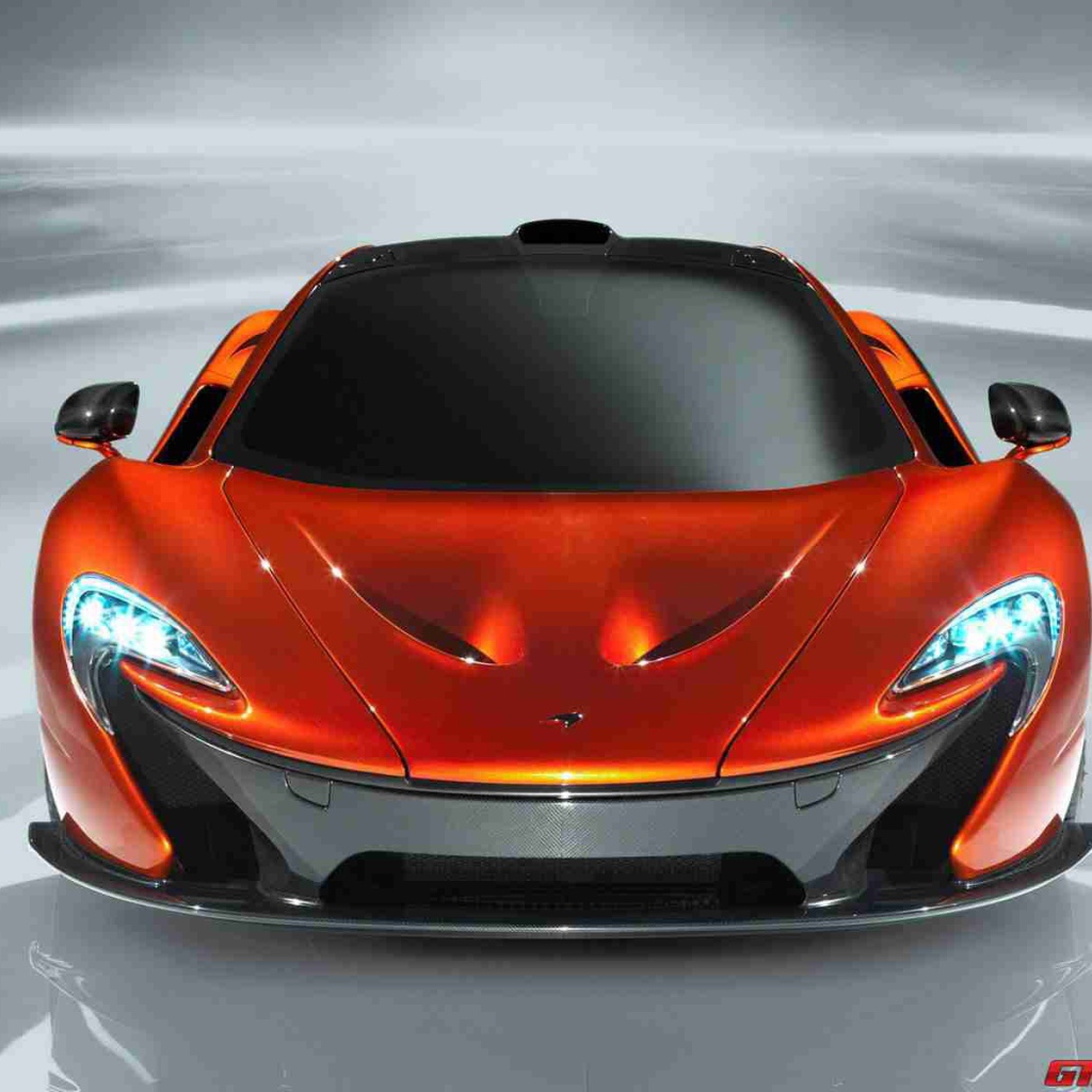 Автомобиль марки McLaren модели P1 2014