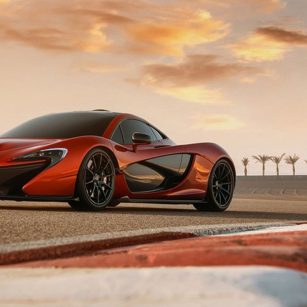 Новый автомобиль McLaren P1 2014