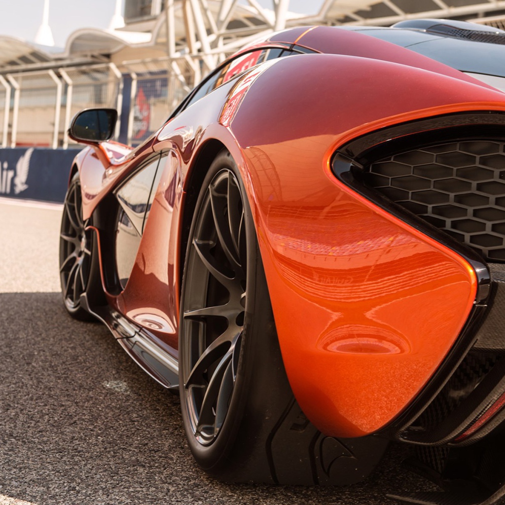 Фото автомобиля McLaren P1 2014