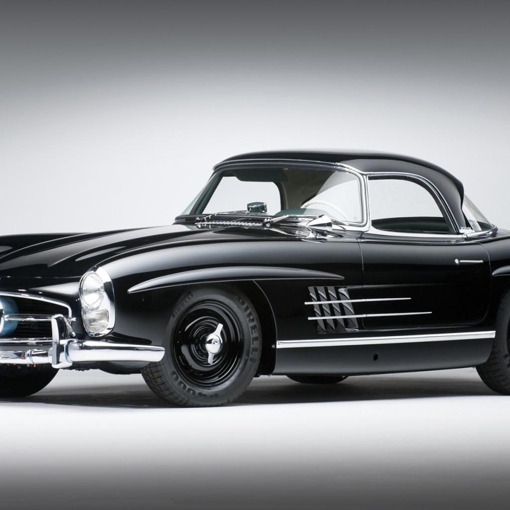 Монохромное изображение Мерседес