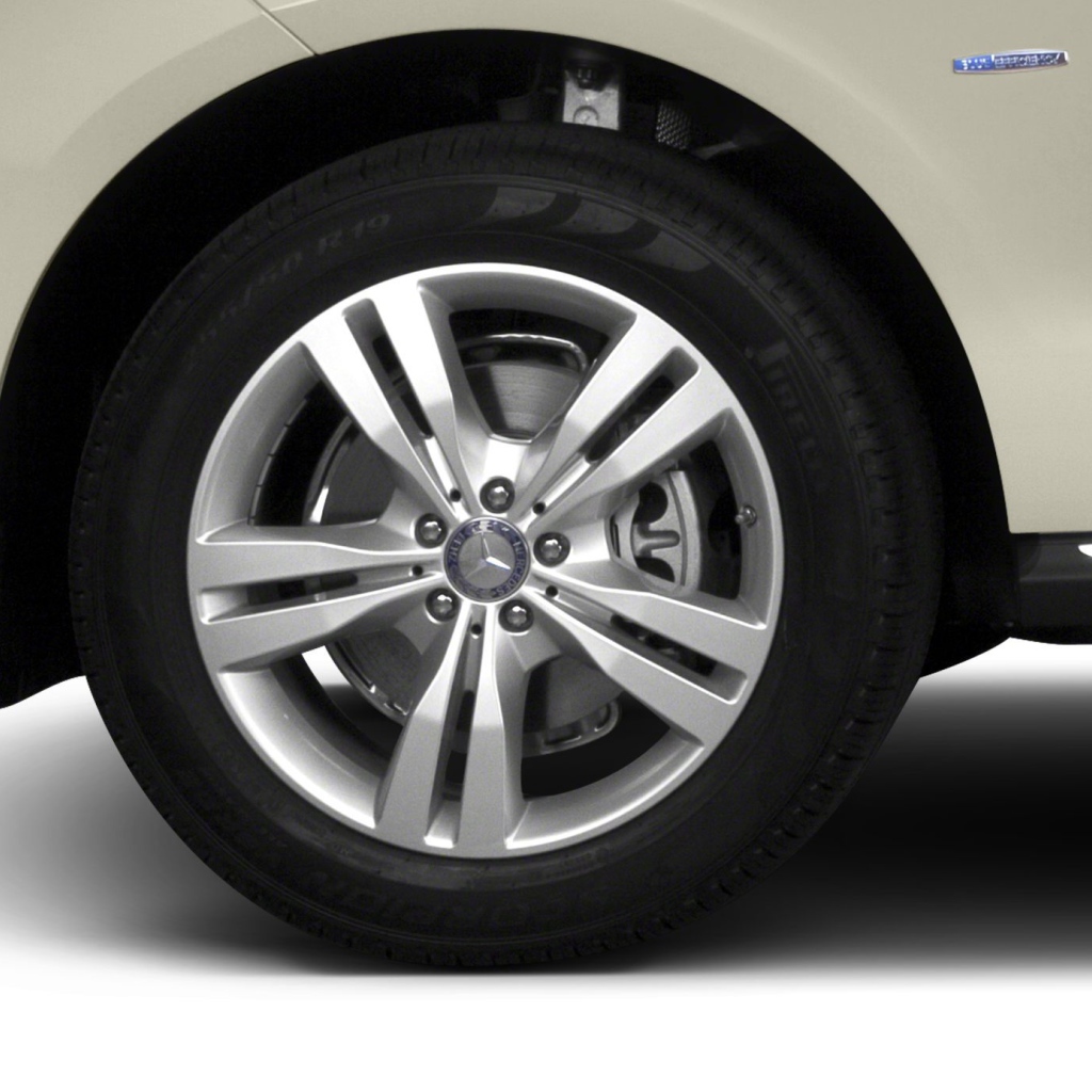 Тест драйв автомобиля Mercedes V-Class 2014