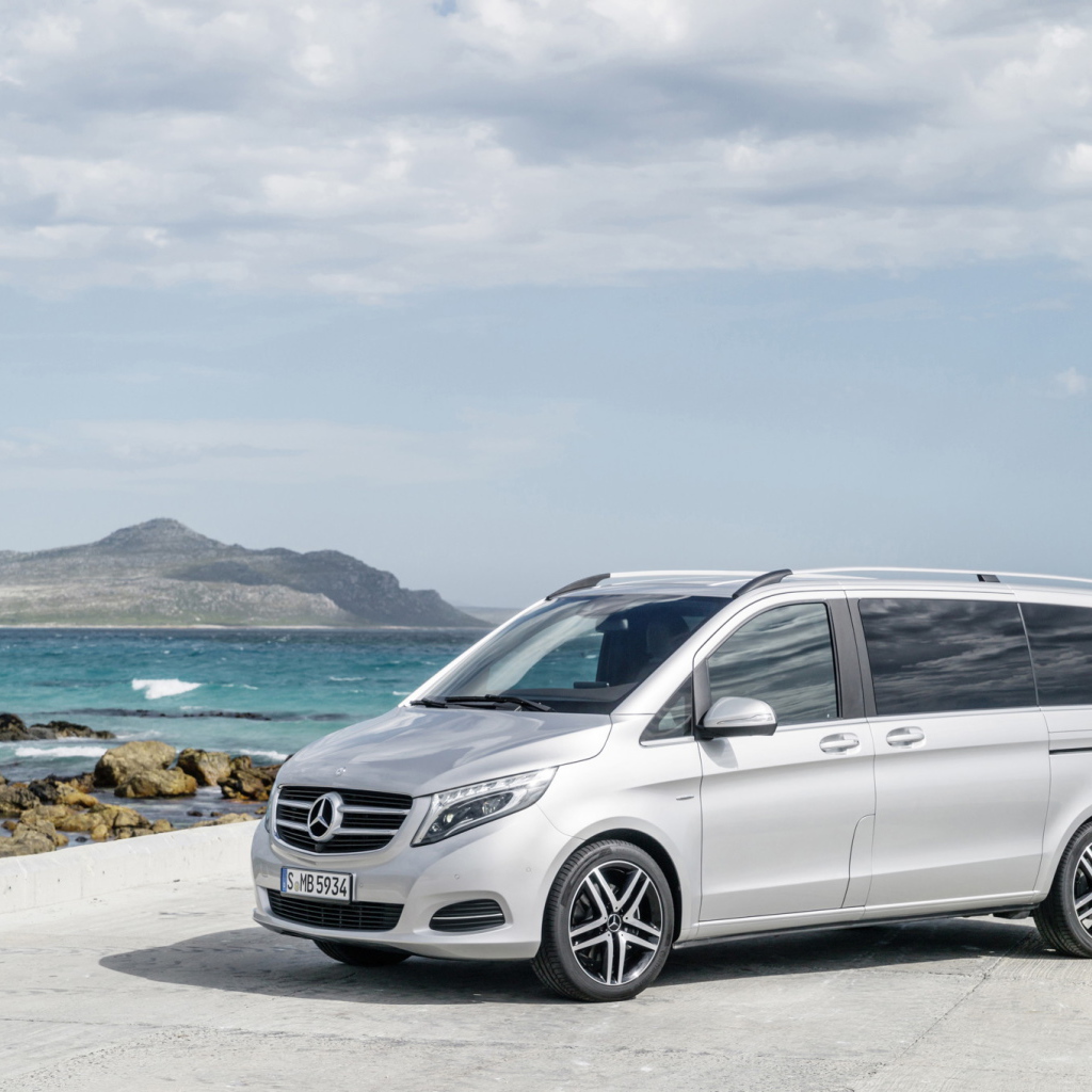 Надежный автомобиль Mercedes V-Class 2014